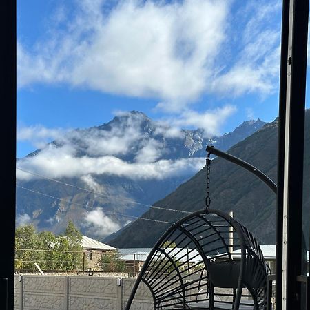 Вилла Alpine Escape Kazbegi Экстерьер фото